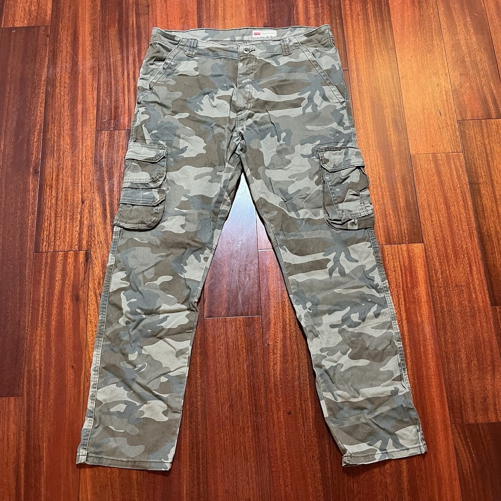 Wrangler Pants Mens 36x30 Green Regular Taper Camo Cargo Hunting Hike 112326274